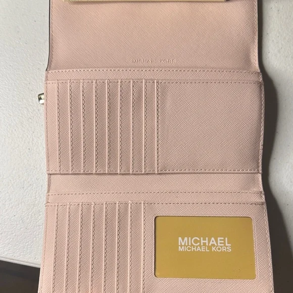 Michael Kors Blush Pink Wallet Never Used - Picture 3 of 6
